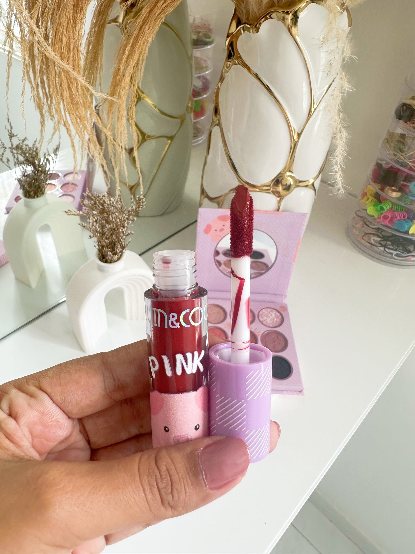 paleta + labial cerdito P2 E10 A