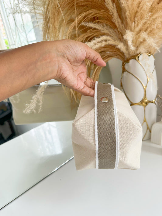 cosmetiquera beige P1 E8 B