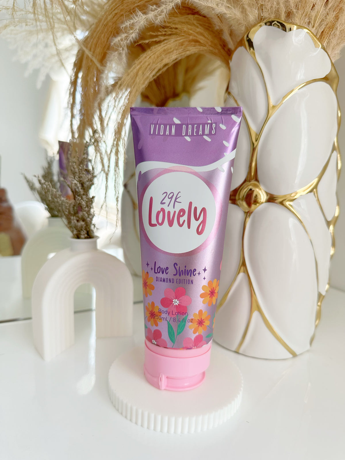 Crema shimmer 29K lovely
