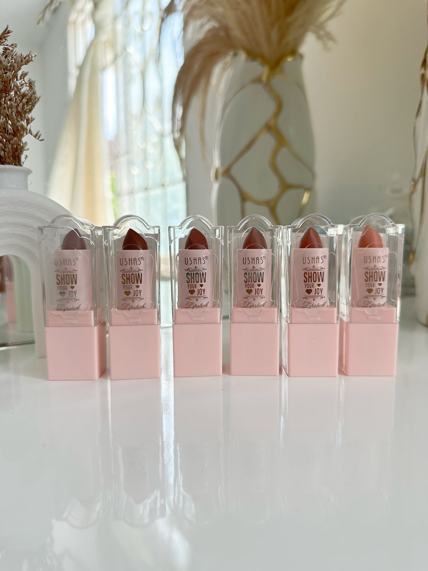 Labial show (p2-e15-B)