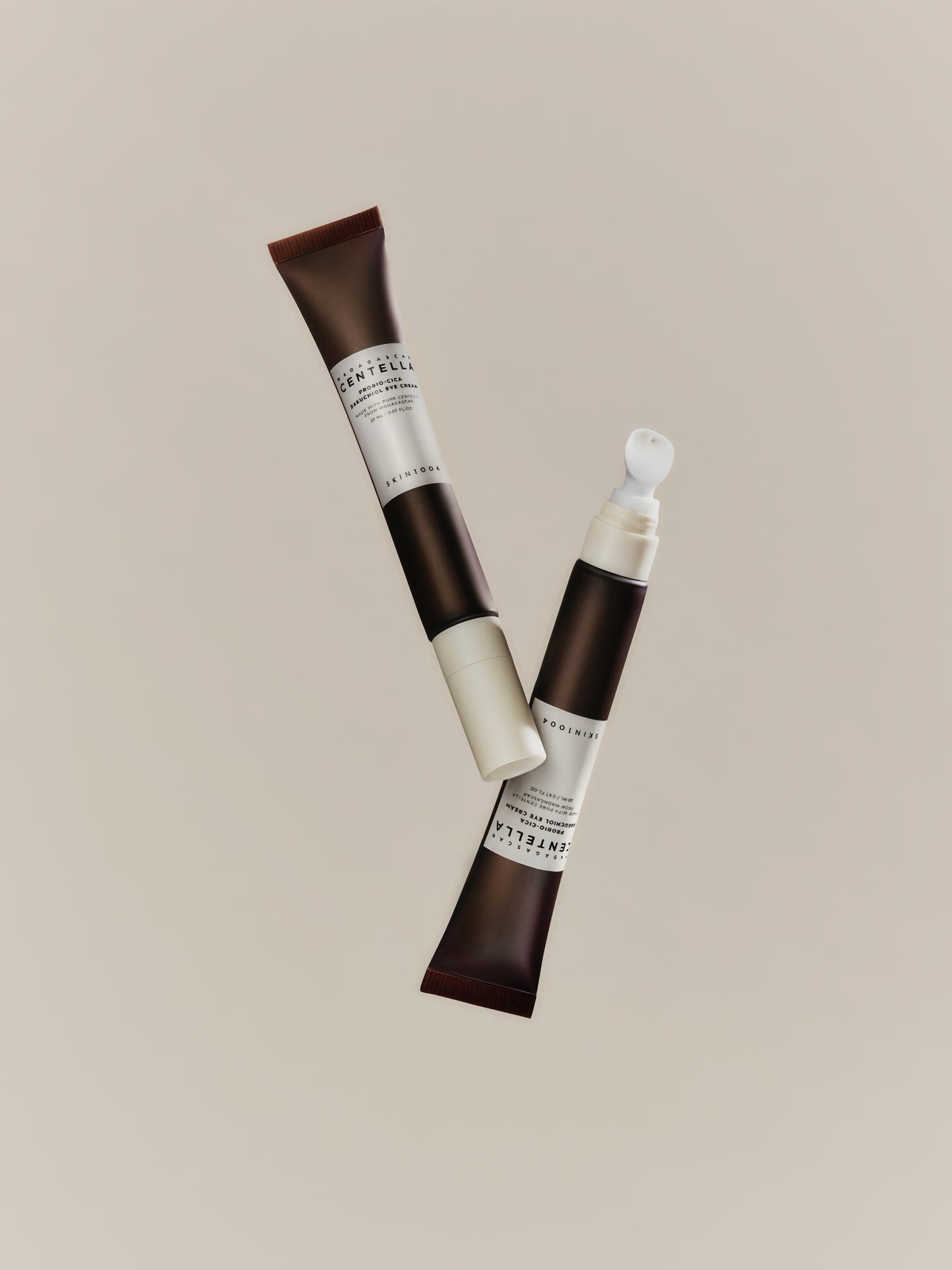 [SKIN1004] contorno de ojos Madagascar Centella Probio-Cica Bakuchiol Eye Cream