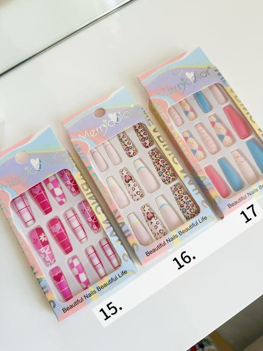 caja de uñas press on ref del 15 al 17 c/u [S-E26-D]