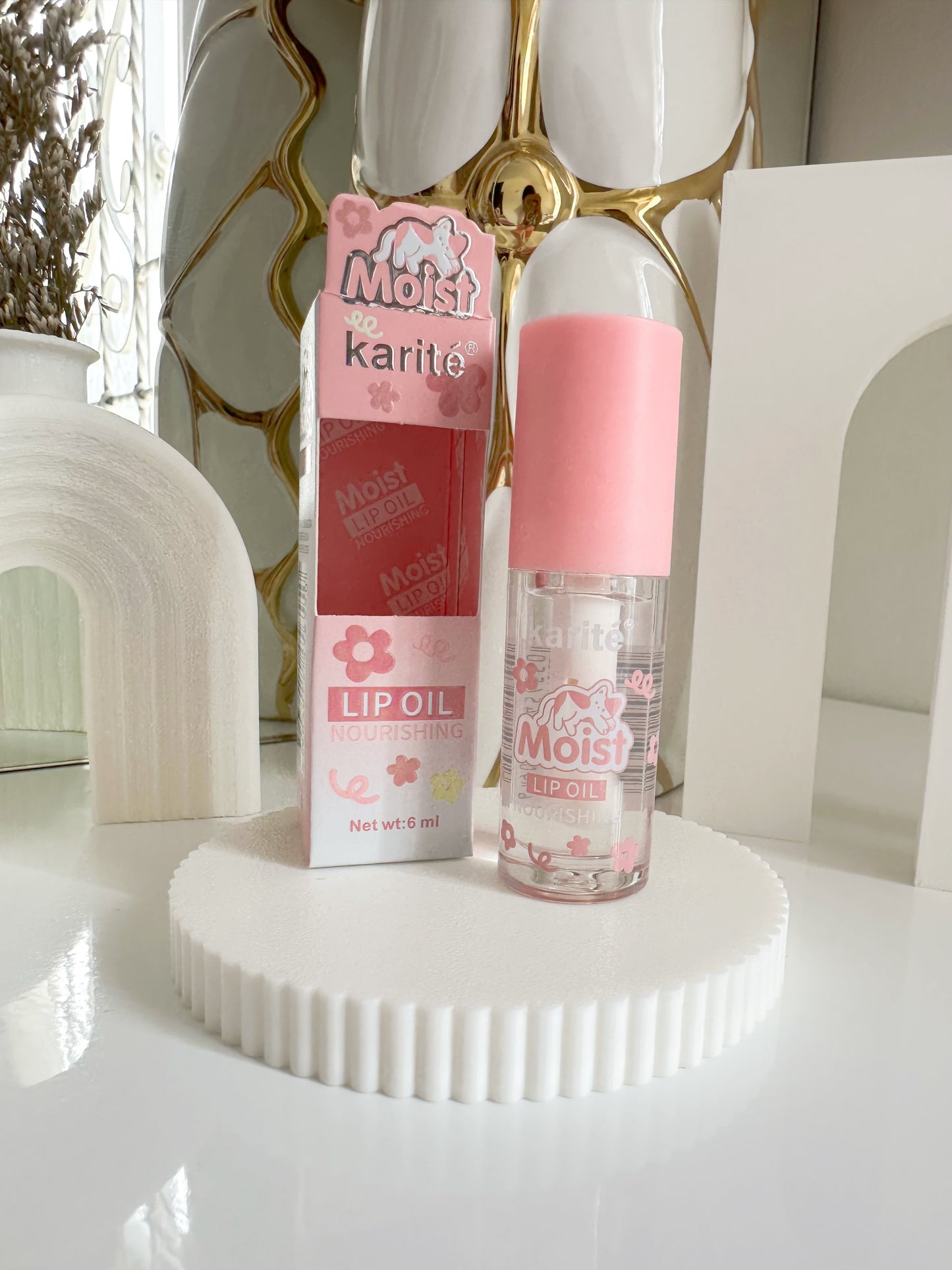 lip oil [P2-E12-B]
