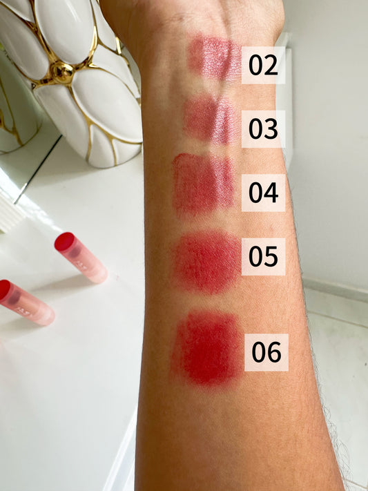 labial en barra cremoso efecto gloss  c/u P2 E20 F