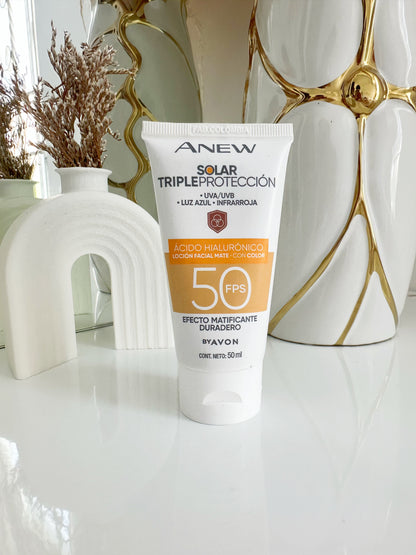 protector solar con color- sin color matte  avon P2 E9 C