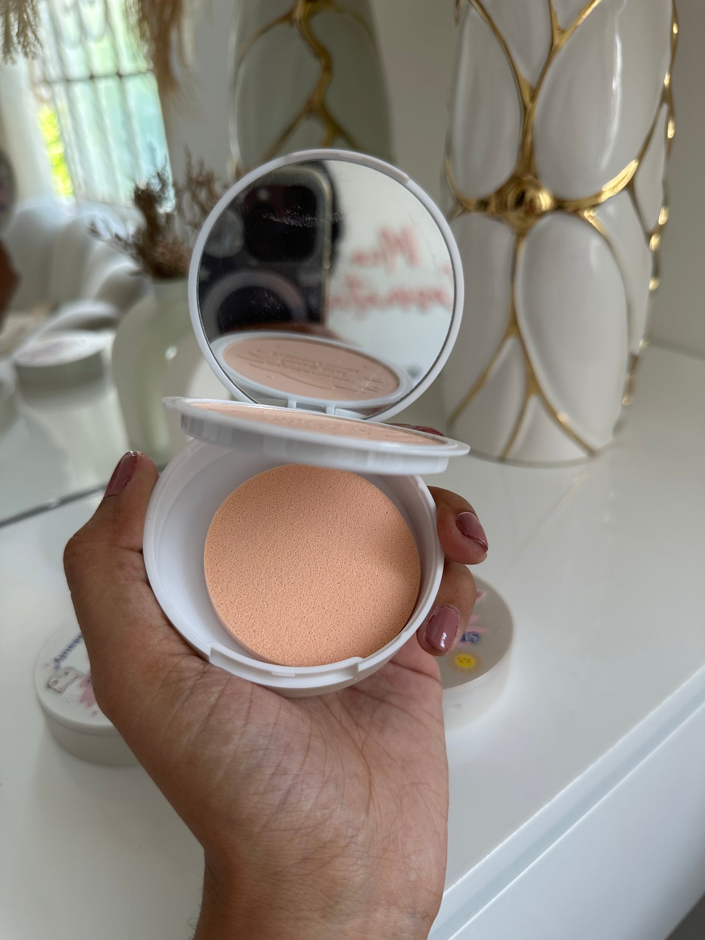 Polvo compacto cat (P1-E1-F)