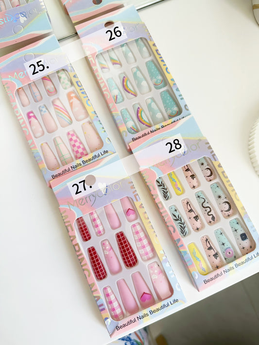 caja de uñas press on ref del 25 al 28 c/u [S-E26-E]