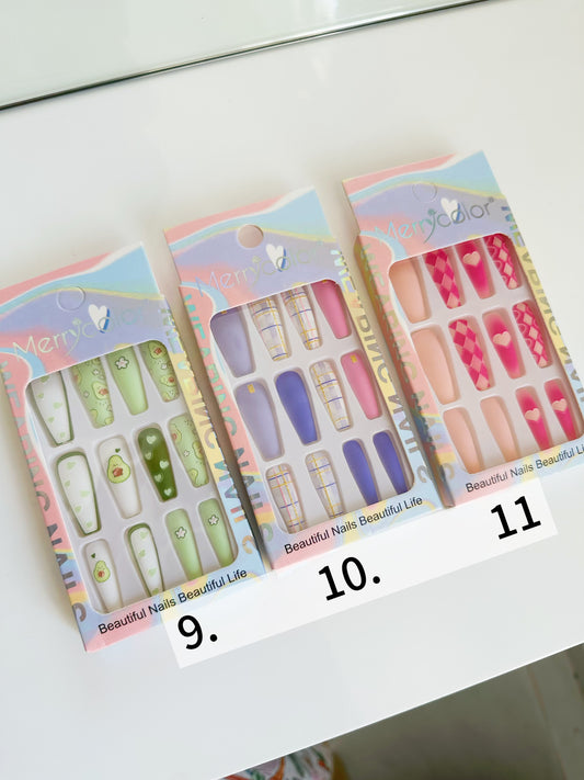 caja de uñas press on ref del 9 al 11 c/u [S-E26-E]