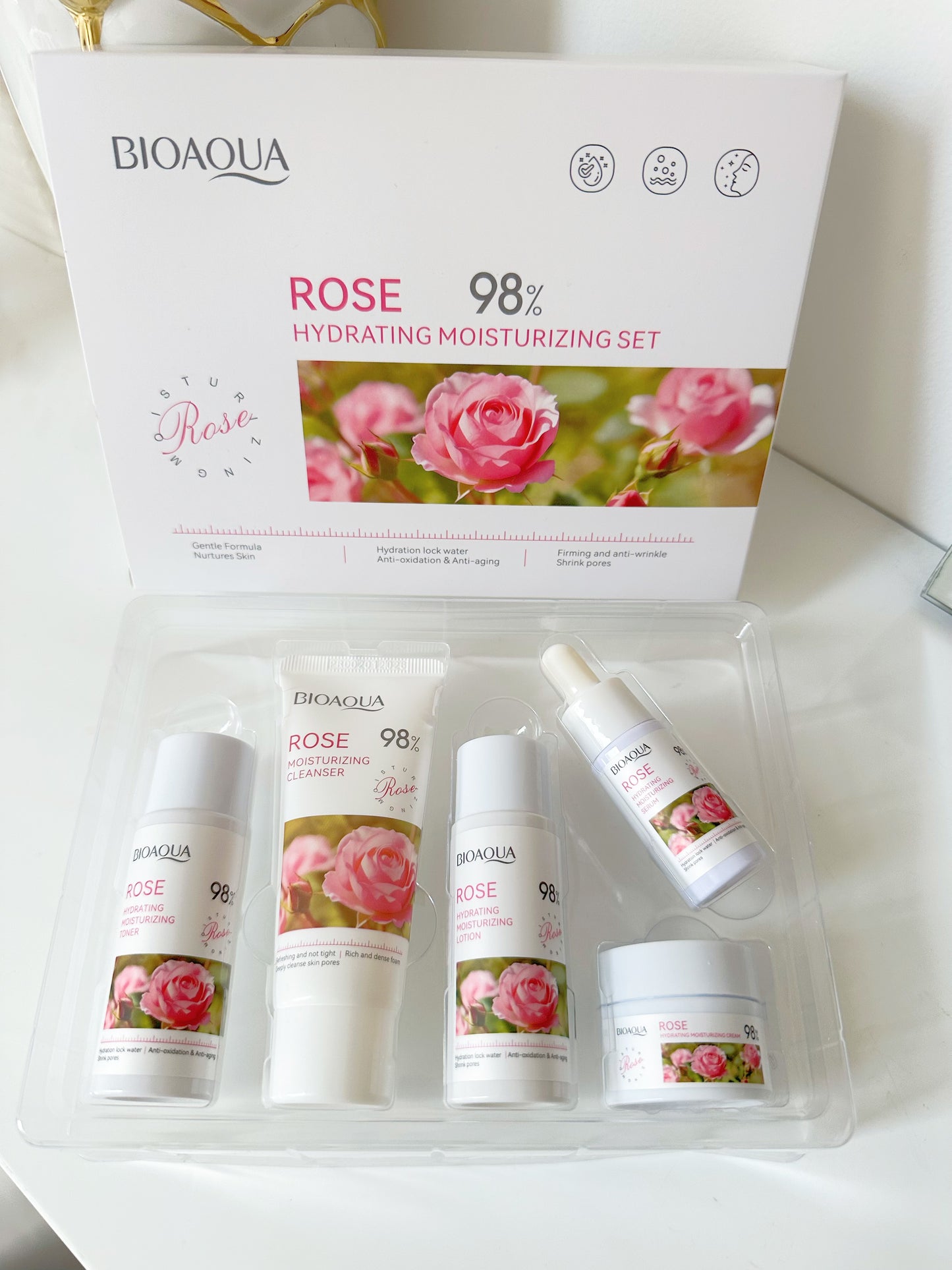 Kit facial mini viajero de rosas X5 bioaqua