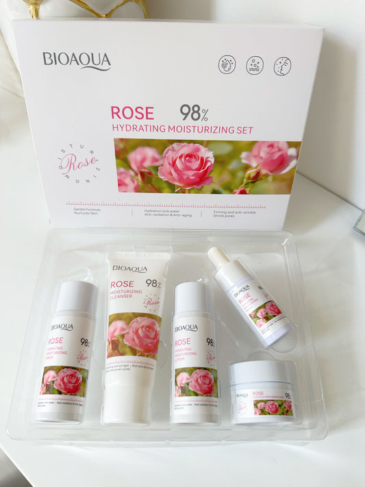 Kit facial mini viajero de rosas X5 bioaqua