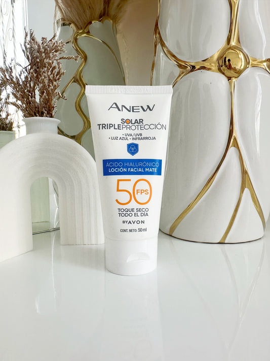 protector solar con color- sin color matte  avon P2 E9 C